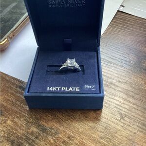 14KT Plate Ring with Clear Stones